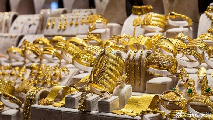 黄金饰品回收陷乱象漩涡，合福珠宝诚信退款引关注